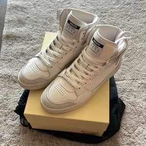 Axel arigato dice hi sneaker